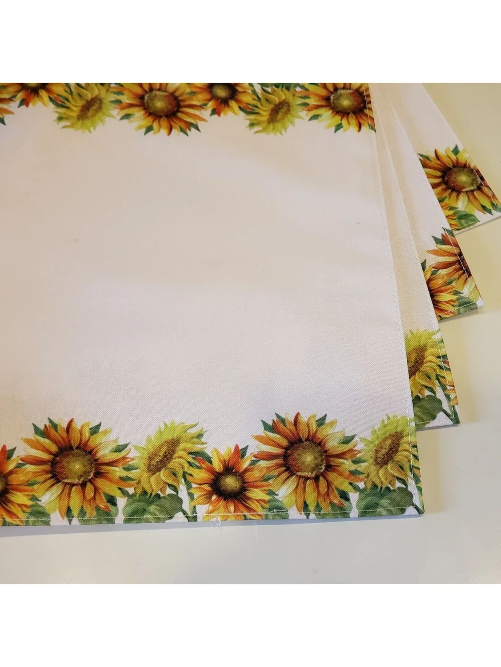 Sunflower Placemats Set of 4 Home Collections NWT 12x18 Border Rectangle Garden